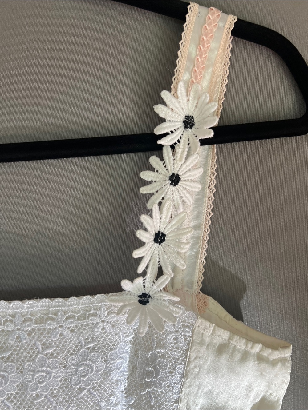 White Lace Embroidered Camisole Tank Top Size S Boho Cottagecore - Picture 6 of 7